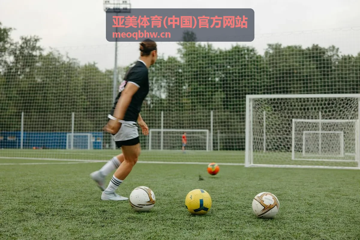 亚美体育(中国)官方网站会员咨询与课程服务现场